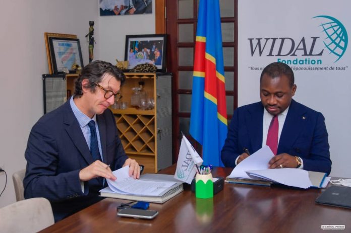 La société konnect Africa RDC et la Fondation Widal signent un contrat de partenariat pour connecter la province du Grand Equateur
