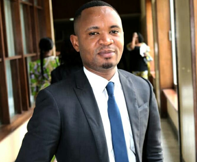 Page rose : les vœux d’anniversaire de Congopresse à Padou Kakudji