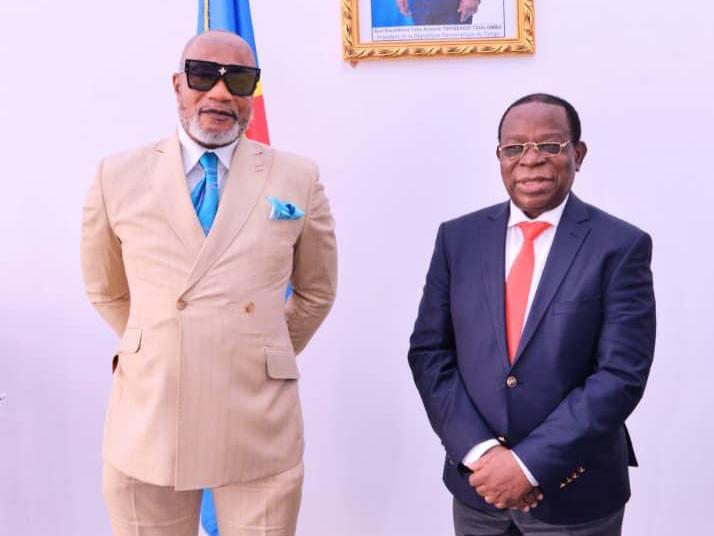 AFDC: Koffi Olomide a adhéré au parti politique de Modeste Bahati