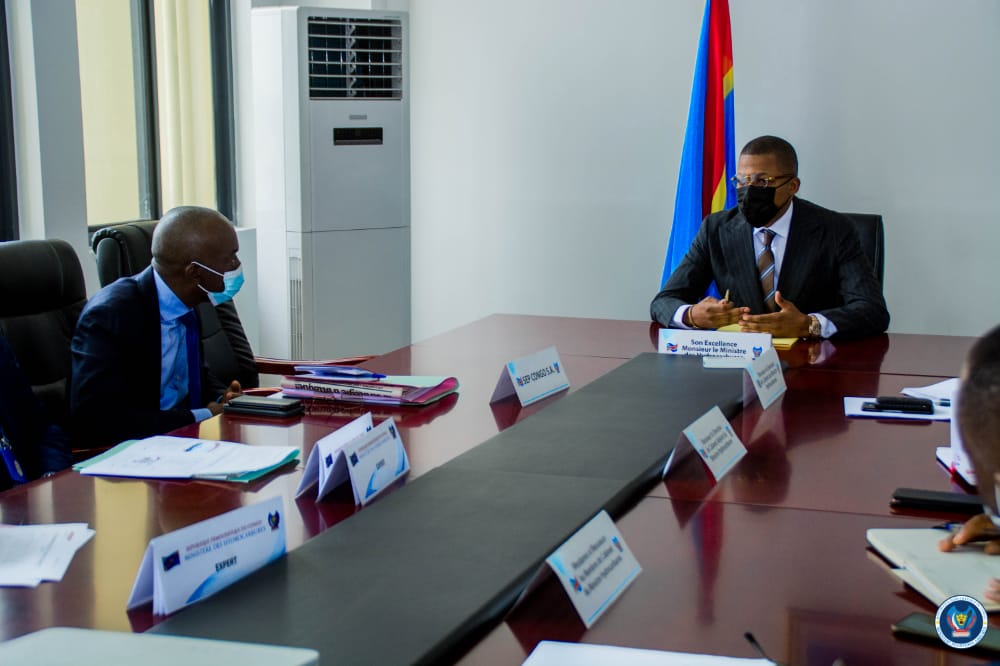 RDC: le ministre Didier Budimbu tient à moderniser les installations de Sep-Congo