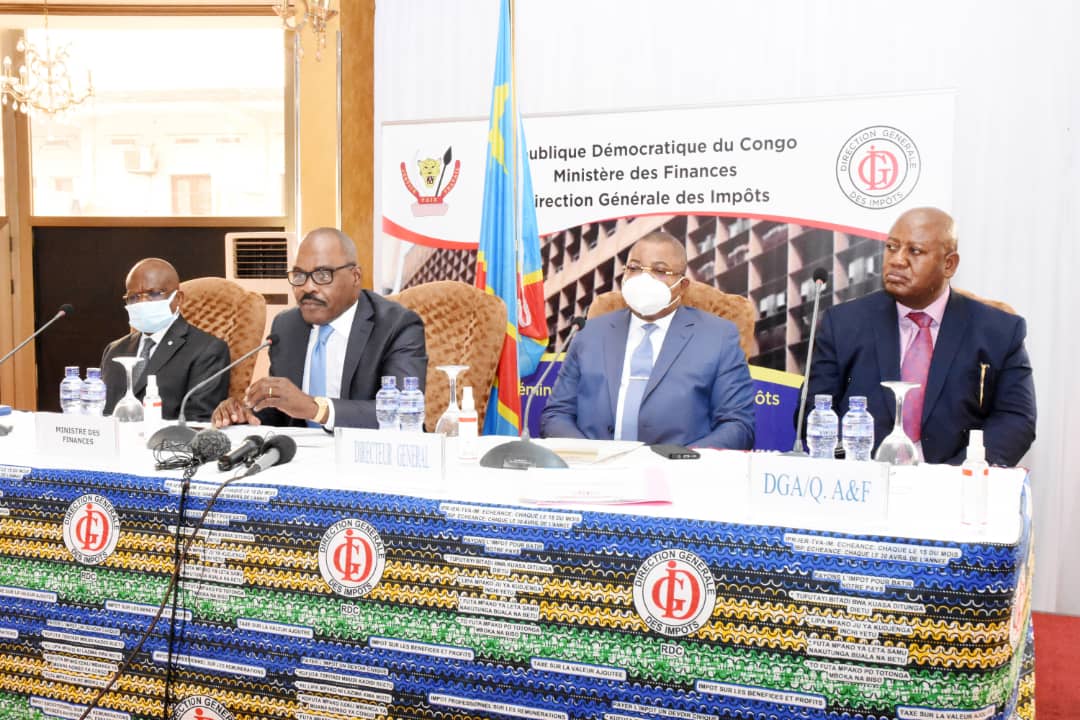 Maximisation des recettes publiques en RDC: Le Ministre Nicolas KAZADI  préside la cérémonie d’ouverture du séminaire de la DG