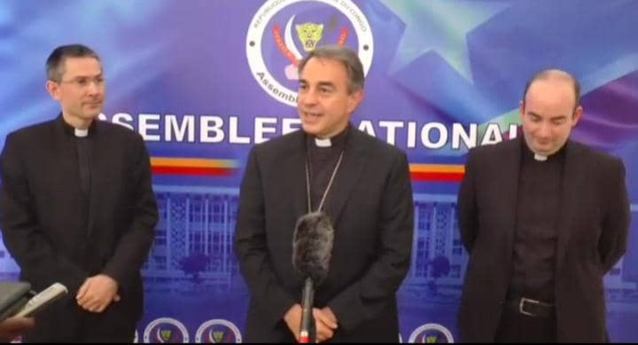 Assemblée nationale : le nonce apostolique appelle l’Eglise catholique à contribuer pour la démocratie