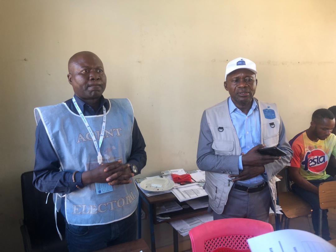 Enrôlement des électeurs: À N’sele, Gérard Bisambu sensiblise les responsables de centres à travailler dans l’ordre