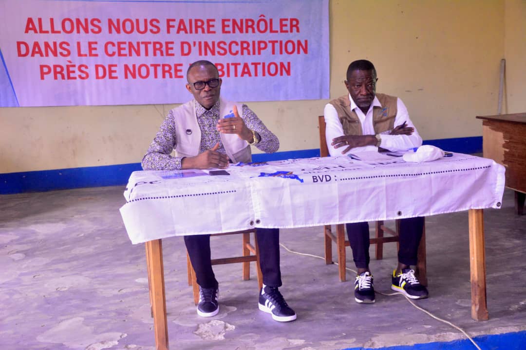Kikwit : Me Fabien Boko a appelé les agents affectés dans les centres d’identification et d’enrôlement de Kikwit à maximiser les efforts pour enrôler tous les habitants 