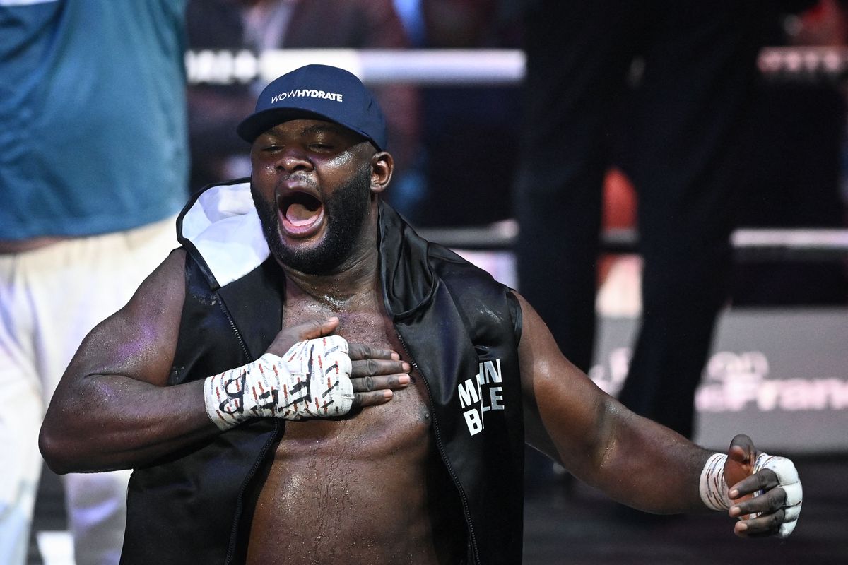 Boxe : Un adversaire de taille envisage enfin affronter Martin Bakole 