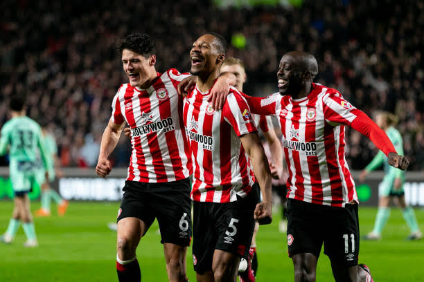 Premier League : avec un Yoane Wissa sur le banc durant 80′, les bees ont vu leur victoire échappée au temps additionnel