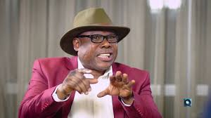 Zacharie Babaswe tacle Ambogo: «Et si Ambongo rendait les 4×4 reçues des personnes qu’il déteste»