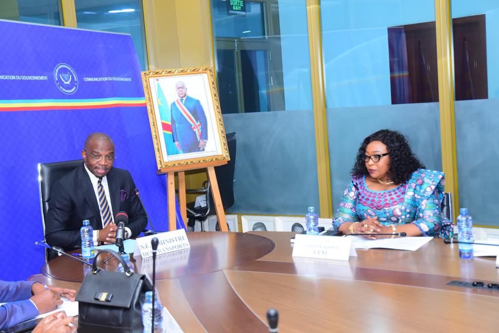 RDC – CENI : Sylvie Birembano et Marc Ekila discutent sur la facilitation d’accès aux sites aéroportuaires