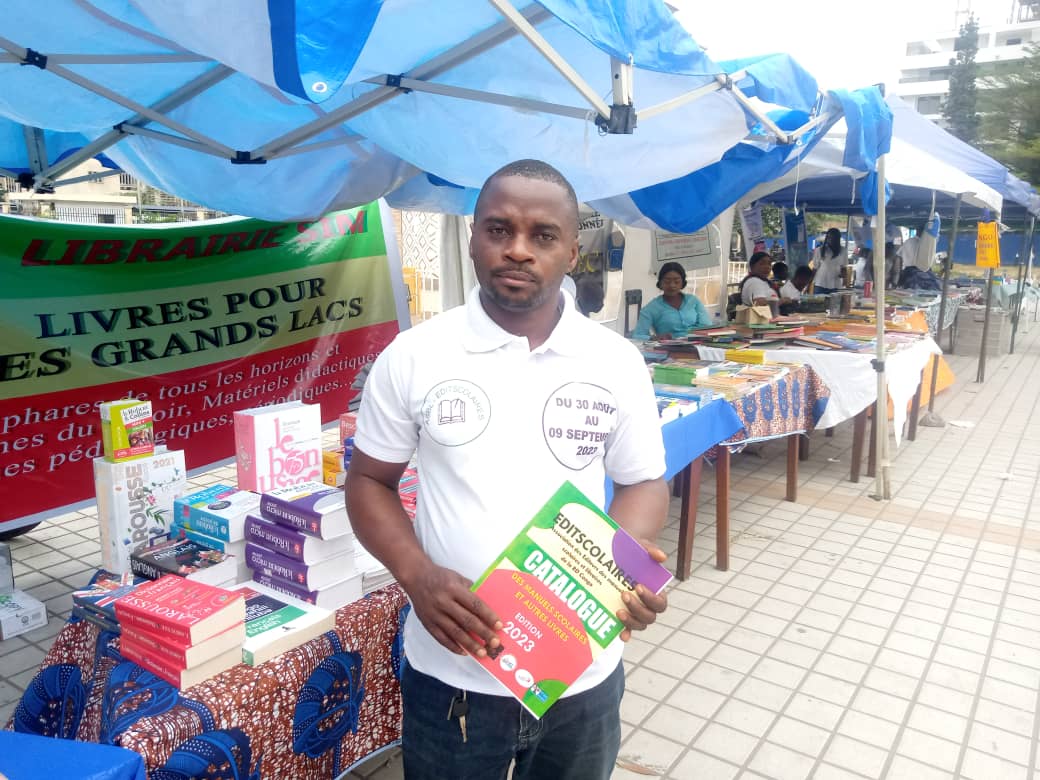 Littérature : Amissi Ibrahim appelle les parents à approvisionner des nouveaux livres pour leurs enfants