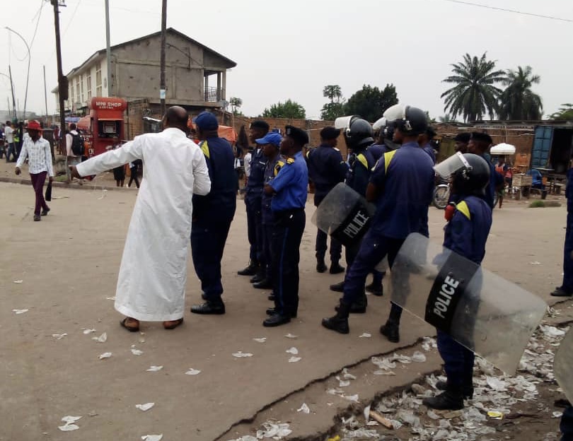 Kasaï Central: Sur instruction de la maire Rose Muadi, la Police étouffe la marche de la société civile