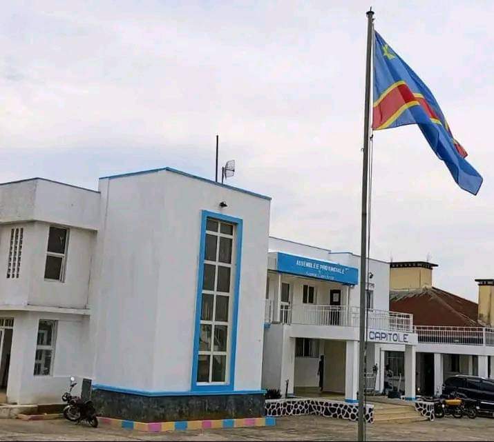 Kasaï-Central : Le président de l’Assemblée provinciale sortant autorise le pillage de biens de cette Institution