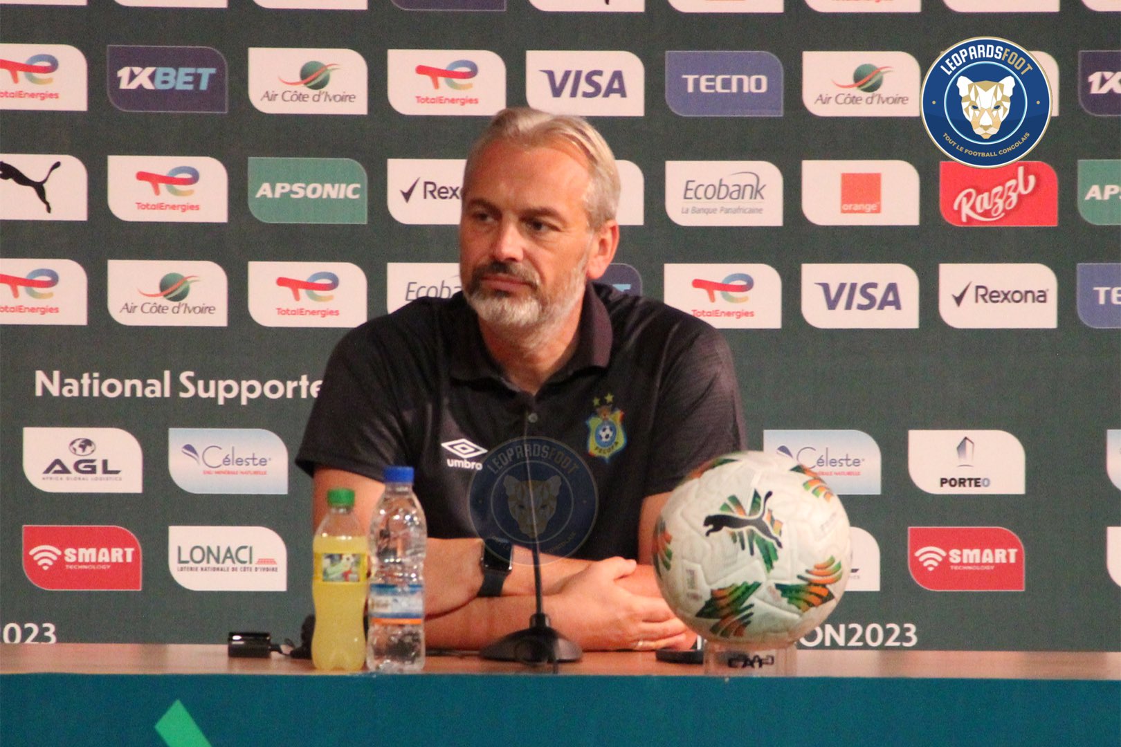 « Pas question de partir sauf si on me le demande », déclare Sébastien Desabre après la défaite des Léopards (RDC) face aux bafana bafana (RSA)