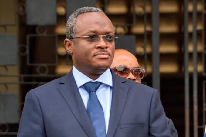 Kasaï Central : Lutte contre la poliomyélite, le Gouverneur John Kabeya lance la campagne de vaccination