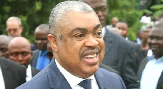 Samy Badibanga se retire de la course à l’élection sénatoriale et se dit “troublé de la désacralisation de la cour constitutionnelle”