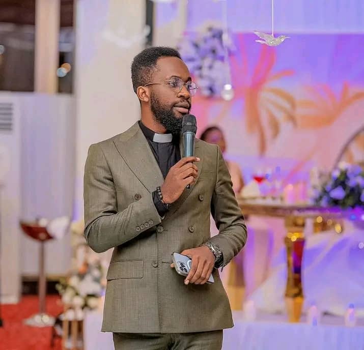 Humour : Herman Amisi au centre financier de Kinshasa, un défi ou une mission facile ?