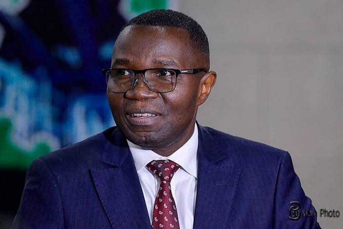 RDC : Julien Paluku appelle Apple, Tesla et Google à une coopération directe pour contrer l’exploitation illégale des minerais congolais