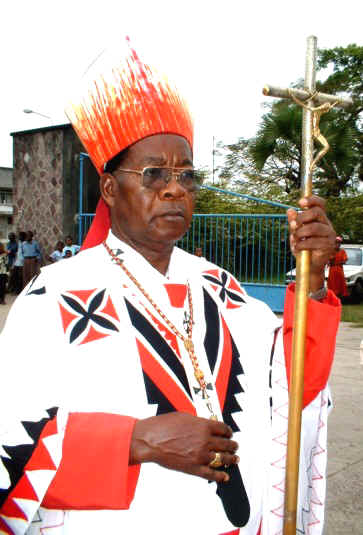 RDC : 18 ans après, l’ombre des incontournables déclarations politiques du cardinal Frédéric Etsou toujours présentes