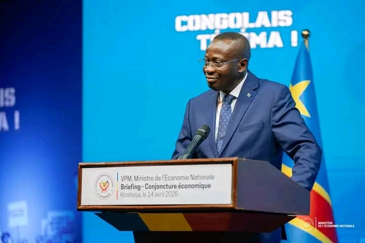 RDC : Le gouvernement promet un soutien aux opérateurs économiques des zones occupées, et met en garde contre une “banque rebelle” à Goma