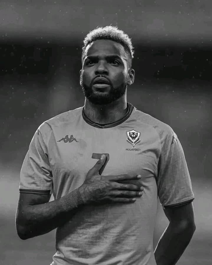 Le football en deuil : Aaron Boupendza, étoile des Panthères, s’éteint tragiquement en Chine