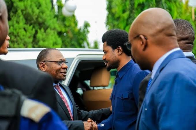 L’affaire Mutamba exacerbe les tensions entre Justice et Exécutif en RDC : Récusation du procureur général et questions sur l’indépendance de la justice