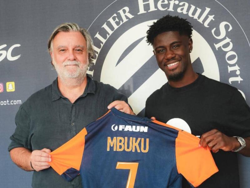 Mercato – Ligue 2 : L’international congolais Nathanaël Mbuku rejoint Montpellier en prêt avec option d’achat