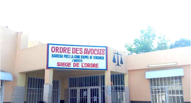 RDC : Peter Kazadi saisit l’Ordre des Avocats pour poursuivre Maître Joël Kitenge pour diffamation