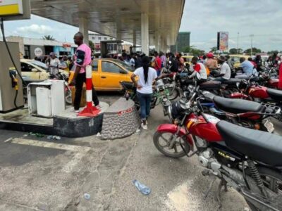 RDC : le gouvernement dément toute pénurie de carburant (communiqué)