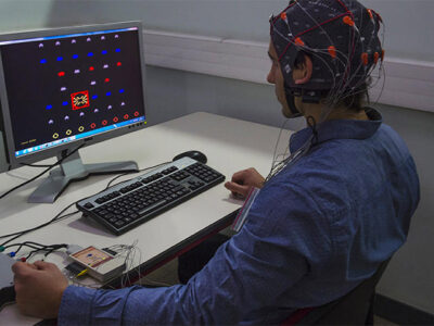 Une interface cerveau-ordinateur permet aux patients tétraplégiques de taper au clavier presque aussi vite qu’une personne valide